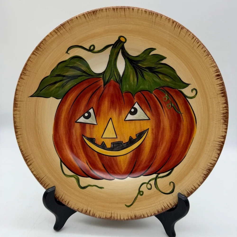 Tabletops Lifestyles Wicked Hollow Halloween Salad sandwhich Plates spooky